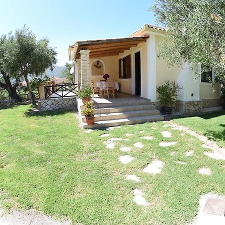 Yannis' Village Keri Bagian luar foto